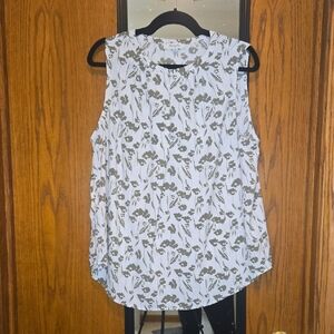 Elegant Floral Sleeveless Blouse - White and Green